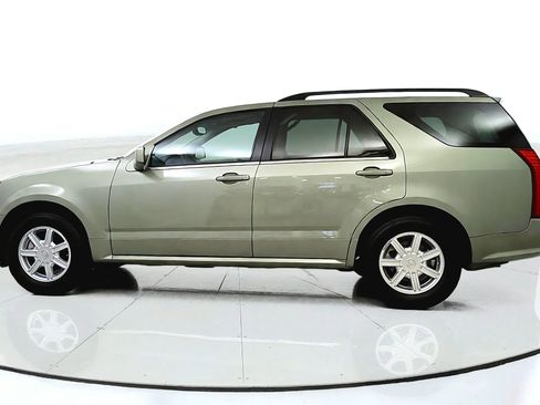 Used 2004 Cadillac SRX w/ Preferred Equipment Group AWD/4WD image 4