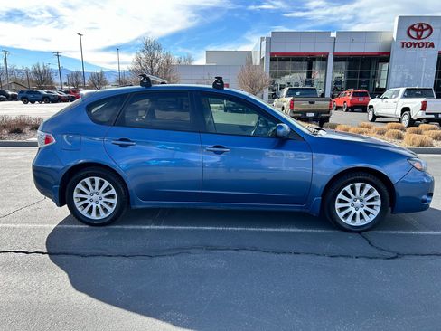 Used 2010 Subaru Impreza 2.5i Premium image 6