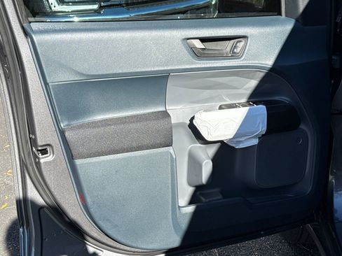 New 2026 Ford Maverick XL w/ Equipment Group 101A image 10