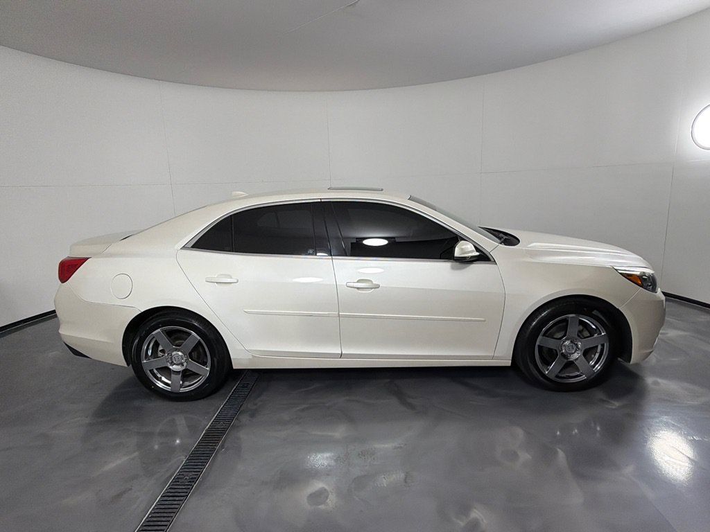 Used 2013 Chevrolet Malibu LT FWD image 4