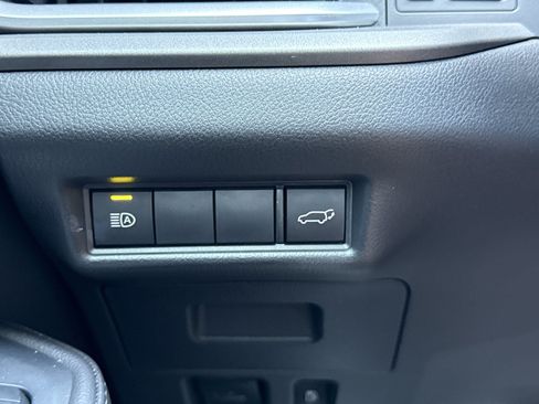 Used 2025 Toyota Grand Highlander AWD image 21