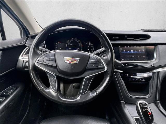 Used 2019 Cadillac XT5 Luxury AWD/4WD image 7