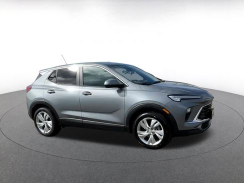 Used 2025 Buick Encore GX Preferred image 2
