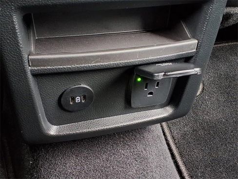 Used 2022 Ford Edge SEL w/ Convenience Package image 15