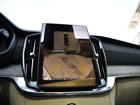 New 2026 Volvo XC90 B6 Ultra w/ Protection Package AWD/4WD image 13