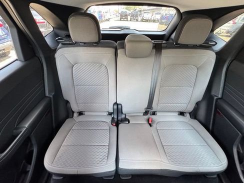 Used 2022 Ford Escape SE w/ SE Sport Appearance Package AWD/4WD image 15