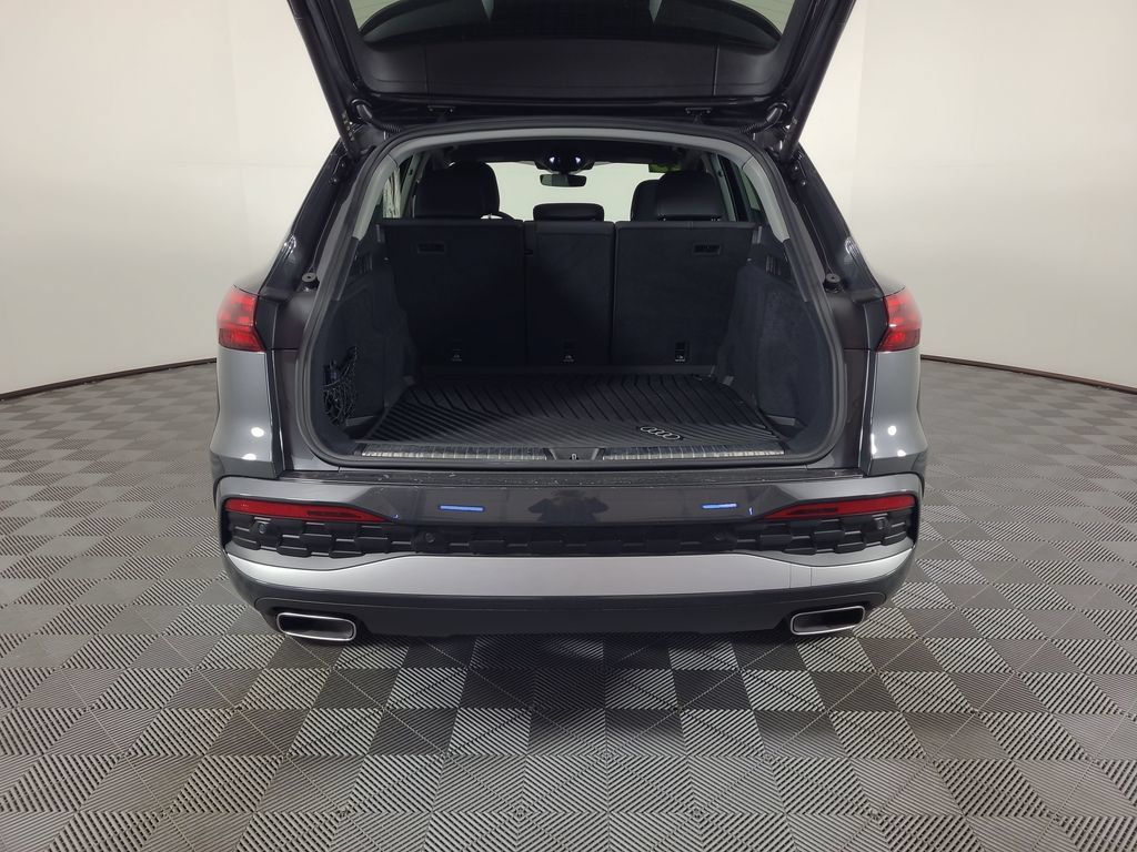 Used 2025 Audi Q5 Premium AWD/4WD image 23