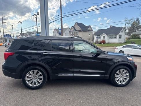 Certified 2023 Ford Explorer Limited w/ Limited Technology Package AWD/4WD image 5