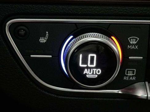 Used 2023 Audi Q5 2.0T Premium Plus w/ Premium Plus Package AWD/4WD image 31