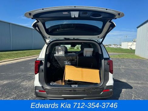 New 2026 Kia Carnival SX Prestige image 11