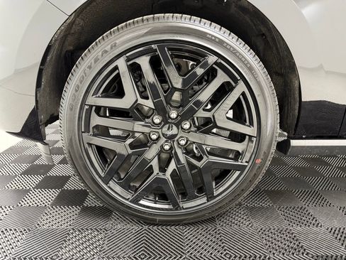 New 2026 Ford Expedition Platinum w/ Stealth Performance Package image 10