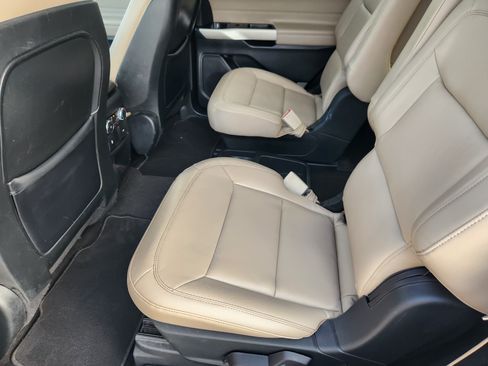 Used 2020 Ford Explorer XLT w/ Equipment Group 202A RWD image 29