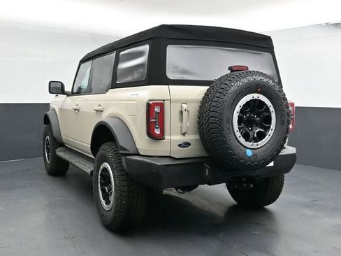 New 2025 Ford Bronco Outer Banks w/ Sasquatch Package image 8