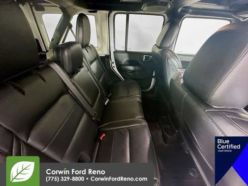 Used 2019 Jeep Wrangler Unlimited Sahara AWD/4WD image 28