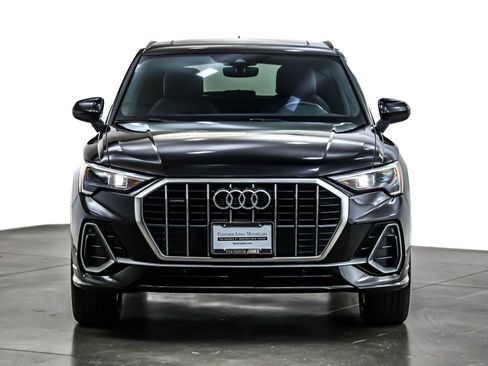 Used 2021 Audi Q3 2.0T Premium image 2