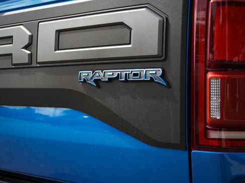 Used 2019 Ford F150 Raptor w/ Equipment Group 802A Luxury AWD/4WD image 8