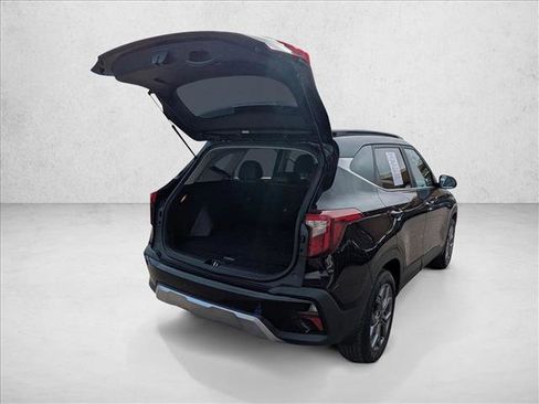 Used 2024 Kia Seltos S image 23