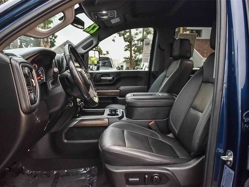 Used 2022 Chevrolet Silverado 2500 LT w/ Texas Edition image 15