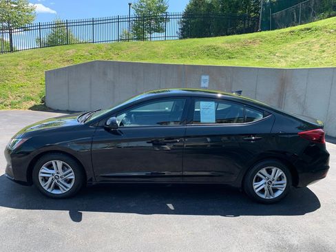 Used 2020 Hyundai Elantra SEL w/ Cargo Package (C1) FWD image 2