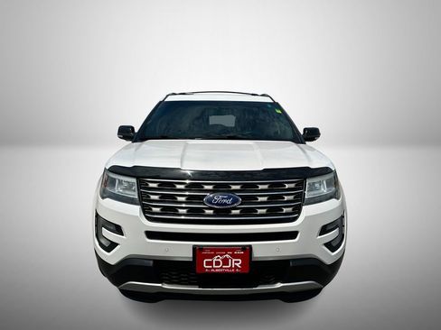 Used 2017 Ford Explorer XLT w/ Equipment Group 202A FWD image 7