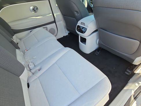 New 2026 Hyundai Ioniq 9 SE AWD/4WD image 11