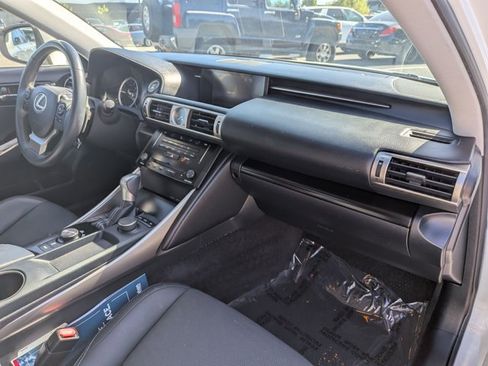 Used 2014 Lexus IS 250 RWD image 19