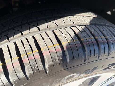 New 2026 Ford Explorer Platinum w/ LUX Leather Package AWD/4WD image 28