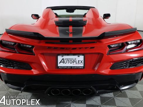 Used 2025 Chevrolet Corvette Z06 w/ Stealth Interior Trim Package RWD image 6
