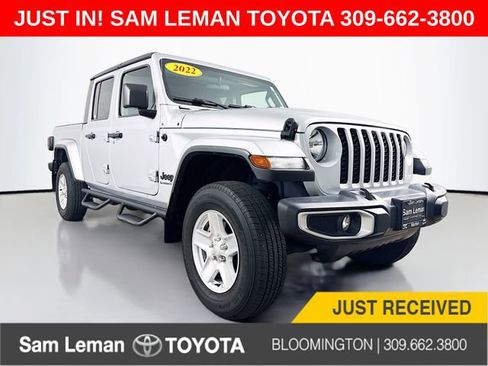 Used 2022 Jeep Gladiator Sport AWD/4WD image 1