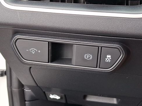 New 2026 Kia K4 FWD image 12