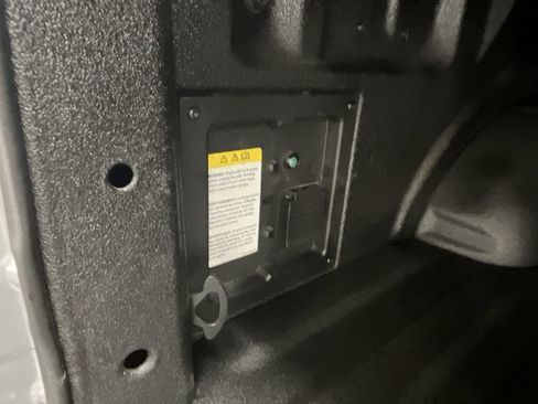 Certified 2022 Ford F150 Raptor w/ Raptor 37 Performance Package image 35