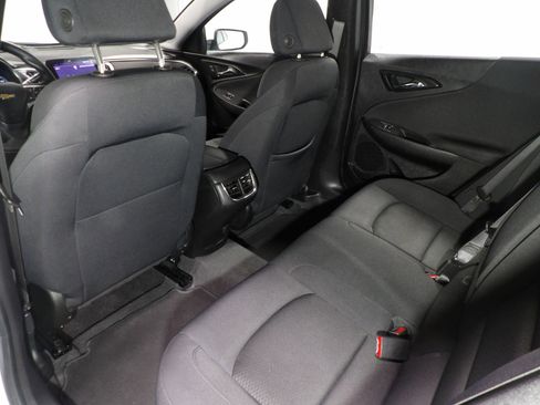 Used 2024 Chevrolet Malibu LT image 11