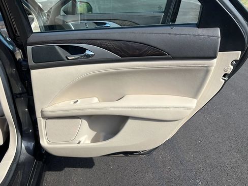 Used 2017 Lincoln MKZ Select w/ Select Plus Package image 17