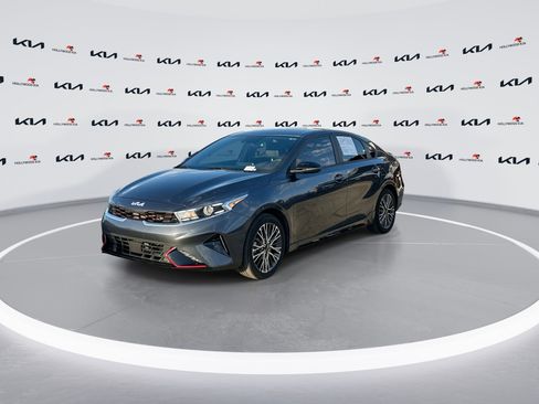 Certified 2024 Kia Forte GT-Line image 4