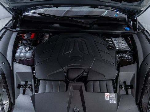 New 2026 Porsche Cayenne image 31