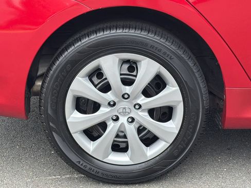 Used 2012 Toyota Corolla LE FWD image 7
