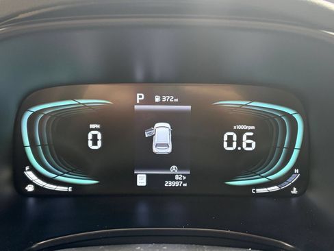 Used 2025 Kia Soul LX w/ LX Technology Package FWD image 37