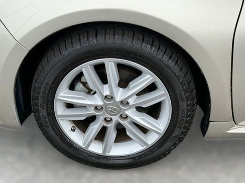 Used 2014 Toyota Avalon XLE image 11