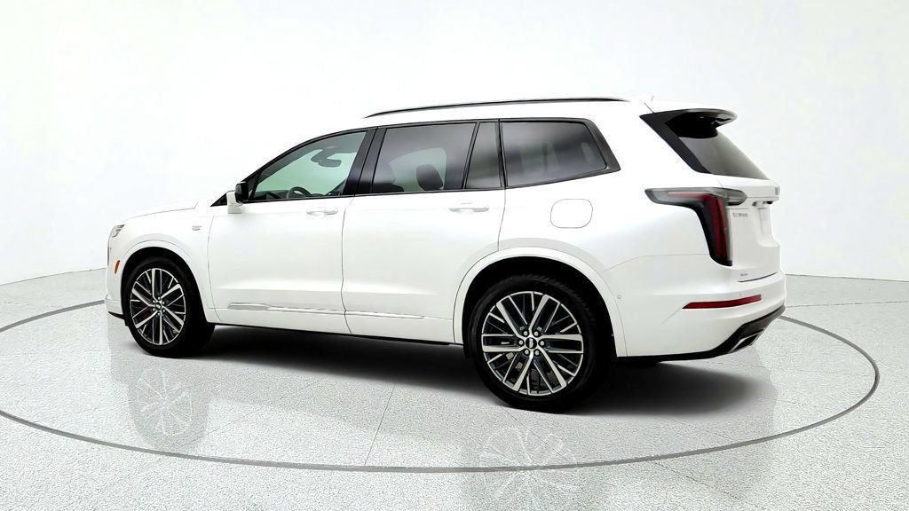 Used 2024 Cadillac XT6 Sport w/ Technology Package AWD/4WD image 7