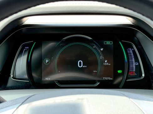 Used 2020 Hyundai Ioniq SE FWD image 24