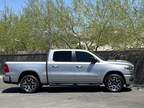 Used 2025 RAM 1500 Laramie w/ Sport Appearance Package AWD/4WD image 9