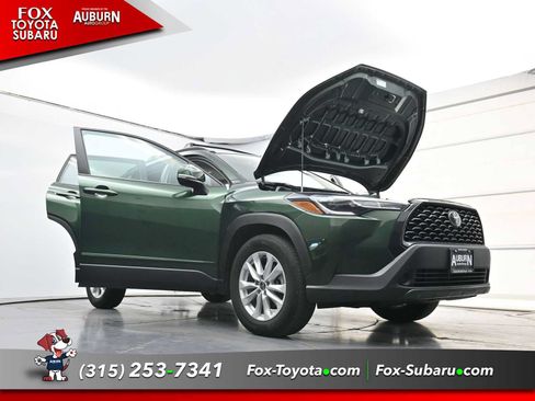Used 2022 Toyota Corolla Cross LE w/ Moonroof Package AWD/4WD image 37