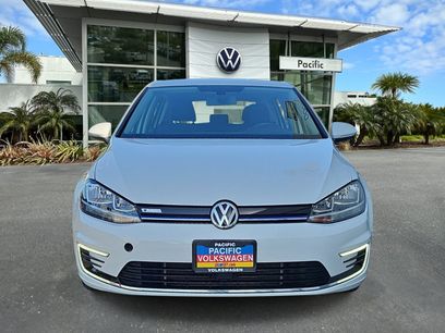Used 2019 Volkswagen e-Golf SE w/ Driver Assistance Package