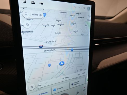 Used 2023 Ford Mustang Mach-E Premium image 19