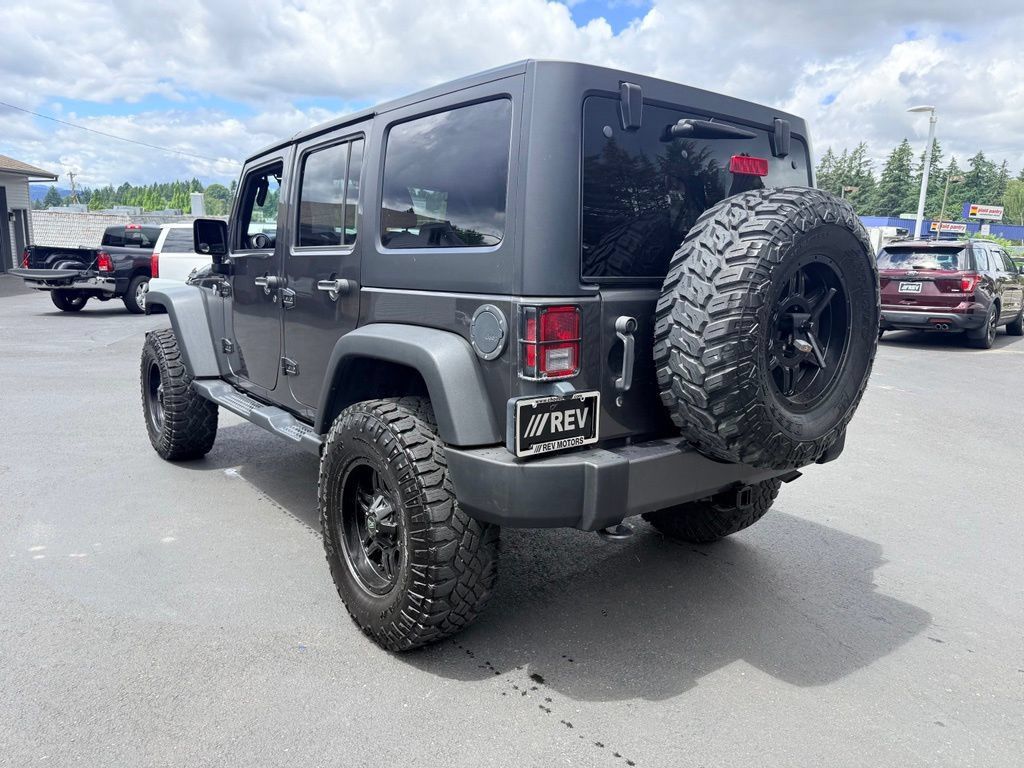 Used 2017 Jeep Wrangler Unlimited Sport AWD/4WD image 3