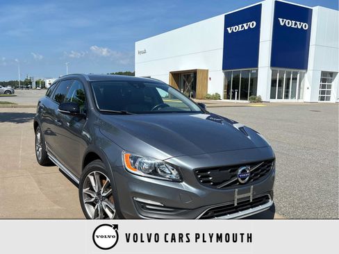 Used 2018 Volvo V60 T5 Cross Country w/ Convenience Package AWD/4WD image 1