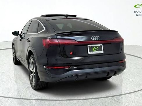 Used 2024 Audi Q8 e-tron Premium Plus w/ Premium Plus Package AWD/4WD image 7