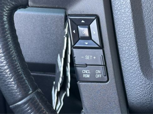 Used 2011 Ford F150 XLT w/ XLT Chrome Pkg RWD image 28