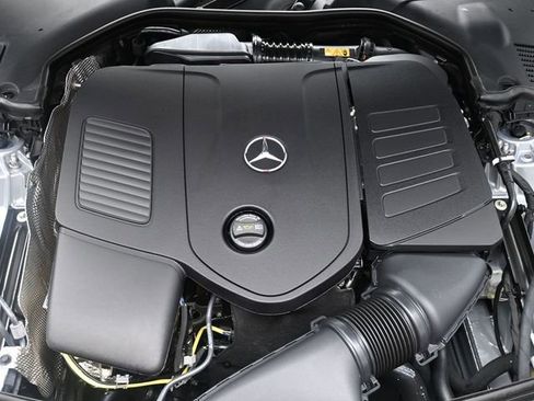 Used 2025 Mercedes-Benz C 300 Sedan image 32