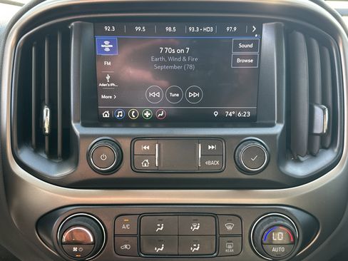 Used 2022 Chevrolet Colorado Z71 AWD/4WD image 30